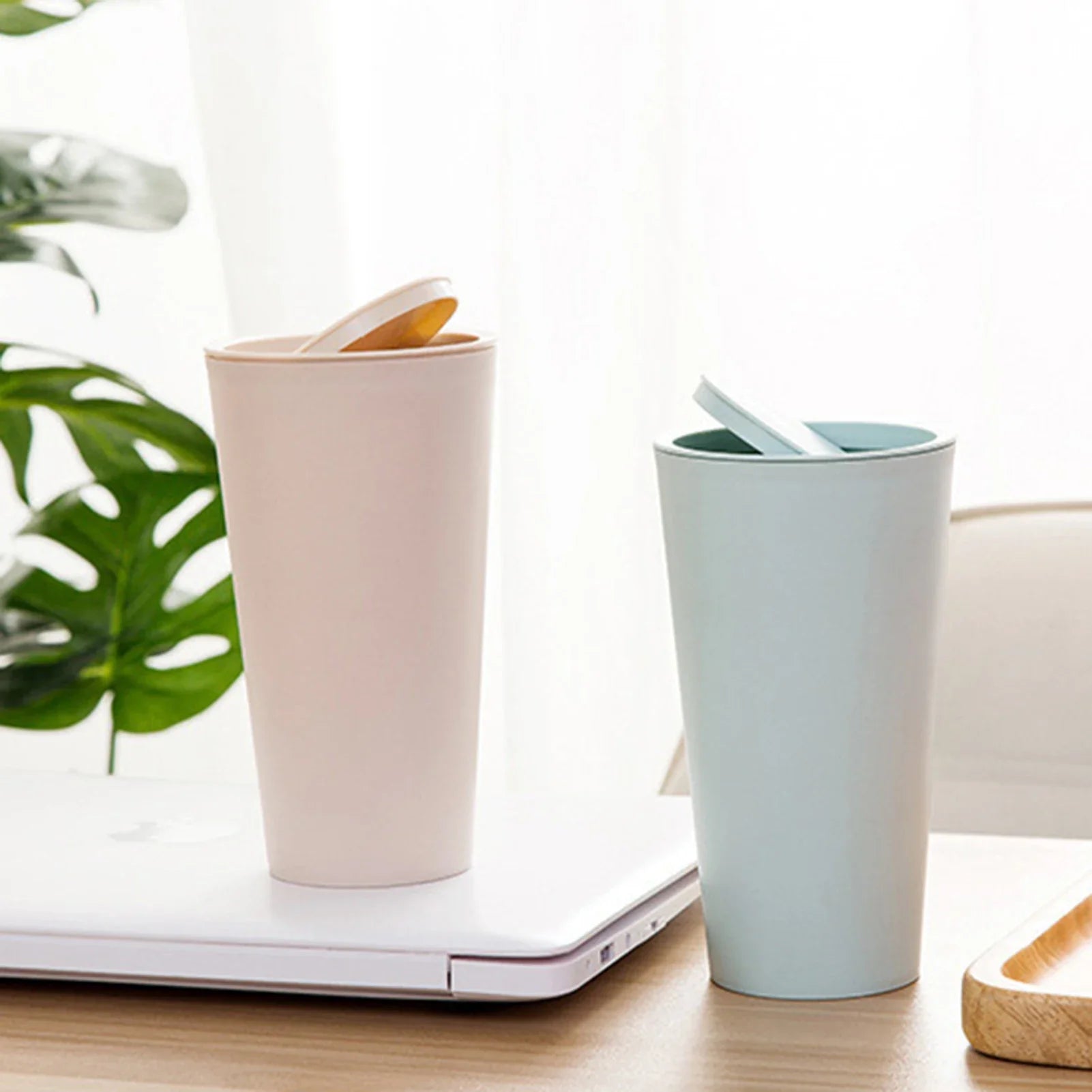 Mini Desktop Bin Small Trash Can with Cover Bedroom Trash Can Garbage Can Clean Workspace Storage Box Home Desk Trash Can