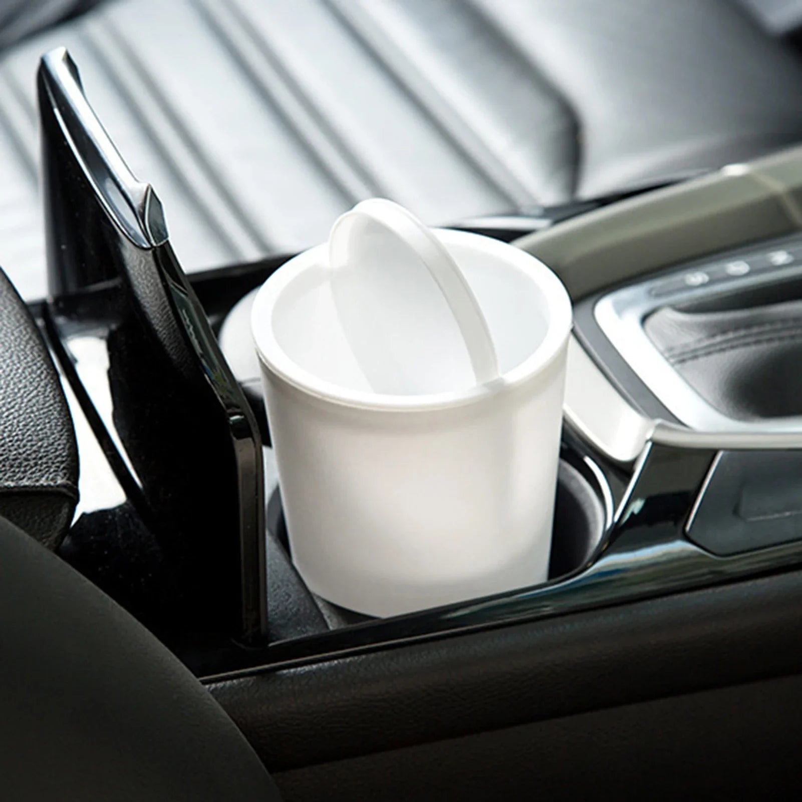 Mini Desktop Bin Small Trash Can with Cover Bedroom Trash Can Garbage Can Clean Workspace Storage Box Home Desk Trash Can